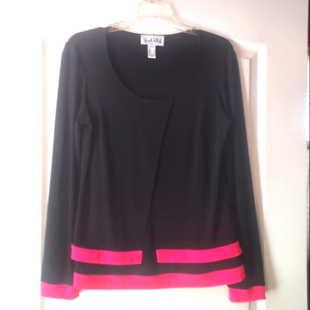 Joseph Ribkoff, Size 6, Beautiful Layered, Longsleeved Top.  Great With Leggings